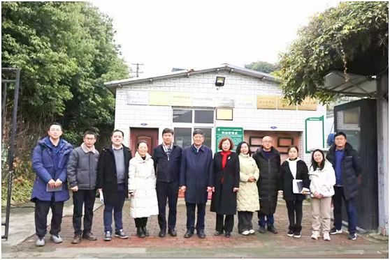 中国花卉协会领导赴四川调研大岩桐创新育种情况