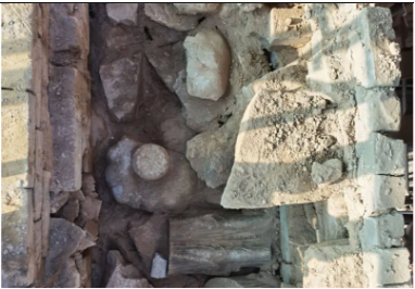 龙门石窟首次在古代维修工程的墙壁内发现造像