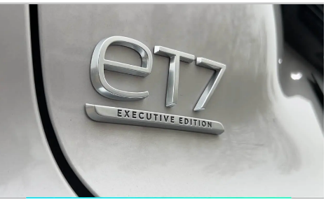 >在ET9亮相之前，ET7一直是蔚来轿车家族的旗舰定位